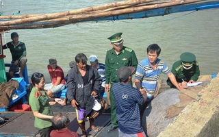 Ngư dân Việt Nam cứu  2 ngư dân Philippines