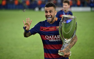 Alves tiết lộ lý do rời Barcelona