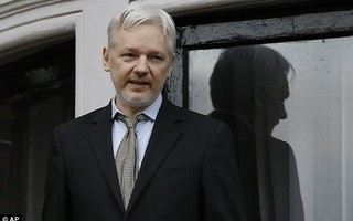 Ông chủ WikiLeaks ra điều kiện "mạng đổi mạng"
