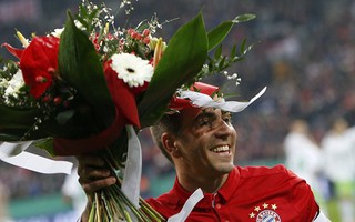 Lahm "treo giày", chê ghế giám đốc thể thao Bayern