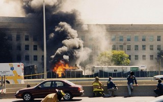 FBI lần đầu công bố ảnh Lầu Năm Góc bị tàn phá sau vụ 11-9
