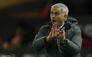 Mourinho xài bùa đưa M.U vào bán kết?