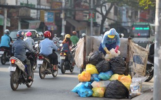 Xuất hiện giang hồ "bảo kê" thu gom rác ở Bình Chánh