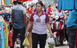 Bế tắc lao động yếu thế