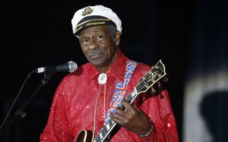 Huyền thoại âm nhạc Chuck Berry qua đời ở tuổi 90