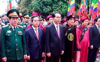 Chủ tịch nước Trần Đại Quang dâng hương tưởng nhớ Hùng Vương