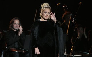 Sự cố Adele ở Grammy 59: Hữu ý hay vô tình!