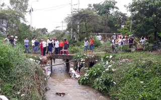 Tìm thấy thi thể học sinh bị nước cuốn vào cống