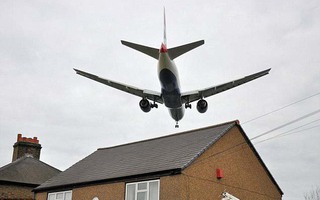 Tiếng ồn máy bay tăng nguy cơ cao huyết áp