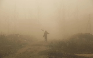 Ô nhiễm tới mức "ngày biến thành đêm" ở Trung Quốc