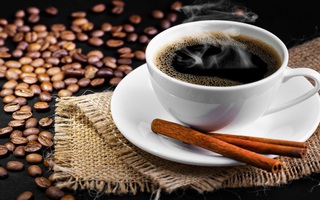 Hai mặt của caffeine đối với sức khỏe