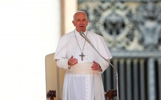 Giáo hoàng Francis không đồng tình gọi bom là mẹ
