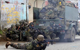 Bị chính phủ không kích nhầm, 10 binh sĩ Philippines thiệt mạng