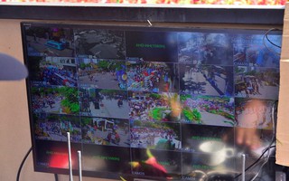 Tổng lực dẹp nạn móc túi ở đường hoa Nguyễn Huệ