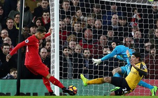 "Chấp" Sanchez 45 phút, Arsenal thua thảm Liverpool