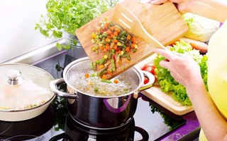 Những thực phẩm dễ gây bệnh vì chế biến sai cách