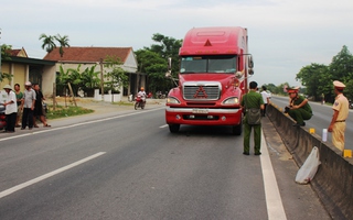 Sức khỏe thượng úy CSGT bị hất văng từ xe đầu kéo tạm ổn định