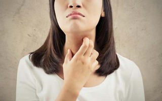 Ngứa họng: Nguyên nhân và trị liệu