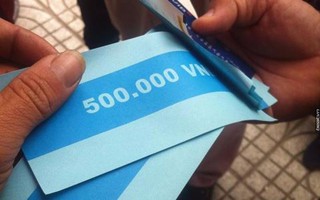 Rút tiền từ ATM được giấy ghi 500.000 VND, ngân hàng nói gì?