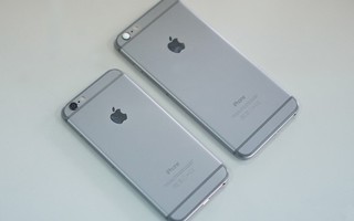 Cửa hàng nháo nhào xoay sở iPhone bán Tết