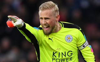 M.U nhắm Kasper Schmeichel thay De Gea