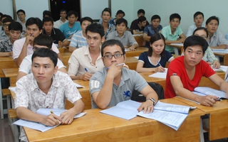 Liên thông: Lối ra cho CĐ nghề