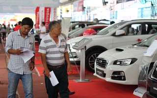 Ô tô giá 300 triệu, người Việt chịu 600 triệu tiền thuế