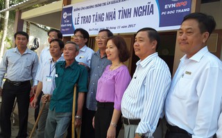 Tiếp thêm nguồn sáng tình thương cho người nghèo