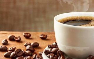 Uống cà phê buổi sáng: Thói quen sai lầm hàng triệu người