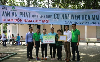 Vạn An Phát giúp đỡ trẻ em cô nhi viện đầu năm học mới