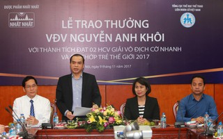 Dược phẩm Nhất Nhất trao thưởng 69 triệu đồng cho Nguyễn Anh Khôi