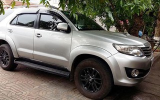 Mải 'tâm sự', đôi tình nhân bị trộm cả xe Fortuner