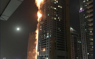 Cháy lớn nhấn chìm 40 tầng của tòa tháp Dubai trong biển lửa