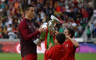 Ronaldo dự Confederations Cup cùng Bồ Đào Nha