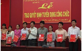 Bến Tre: Chưa xét chuyển thành công chức đã lên phó giám đốc sở!