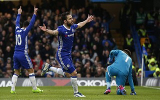 Bộ ba Tây Ban Nha lập công, Chelsea vững ngôi đầu