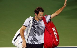 Federer thua sốc, chia tay sớm ATP Dubai