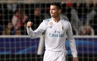 Cán mốc 100 bàn thắng, Ronaldo thành kỷ lục gia Champions League