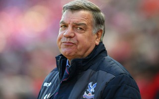 HLV Sam Allardyce bất ngờ giải nghệ