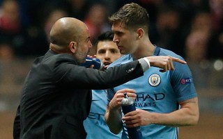 Stones có đáng bị CĐV Man City “ném đá” trên Twitter?