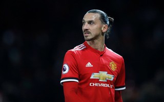 Vừa trở lại, Ibrahimovic đã tuyên chiến với Man City