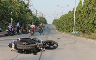 Phóng xe máy tốc độ cao, đôi nam nữ tử vong sau va chạm