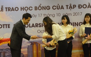 Sinh viên Đà Nẵng nhận 3000 USD học bổng từ doanh nghiệp Hàn Quốc