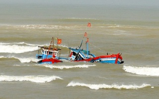1 ngư dân Bình Định mất tích sau khi tàu bị “tàu lạ” đâm chìm
