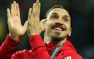 Người đại diện úp mở khả năng Ibrahimovic rời M.U