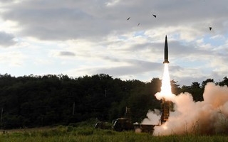 Phản ứng Triều Tiên thử Hwasong-12, Hàn Quốc bắn tên lửa Hyunmoo-II