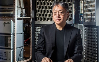 Nobel Văn học 2017 trao cho Kazuo Ishiguro