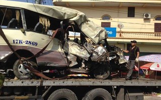 Xe đi lễ gặp tai nạn thảm khốc, 29 người thương vong