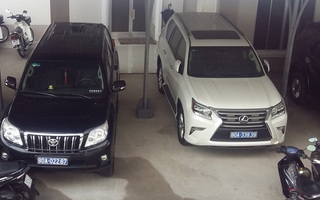 Doanh nghiệp tặng 2 xe ô tô tiền tỉ cho tỉnh Nghệ An