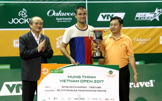 Youzhny vô địch Giải Việt Nam mở rộng 2017